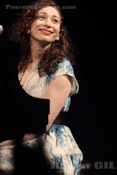 REGINA SPEKTOR - 2012-07-05 - PARIS - Le Trianon - 